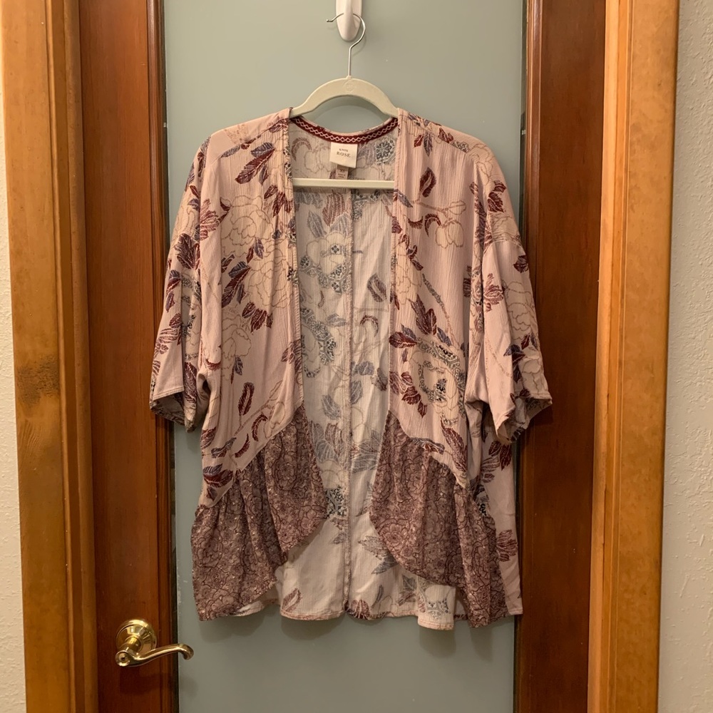 Knox Rose Kimono Floral Print